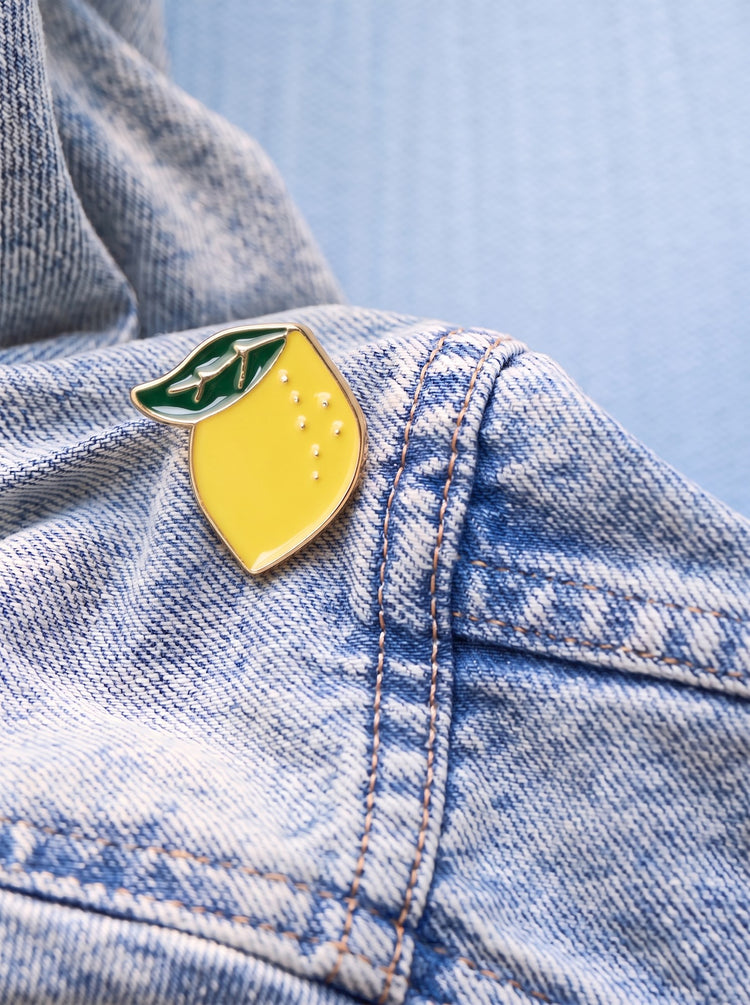 Lemon enamel pin
