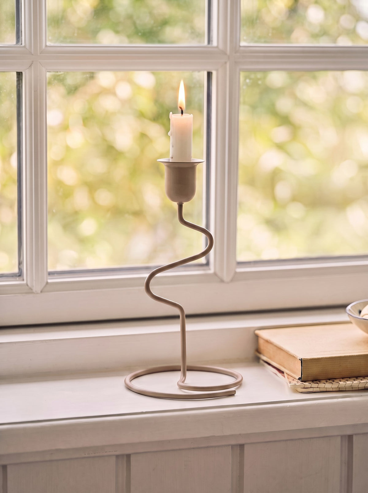 Candle holder