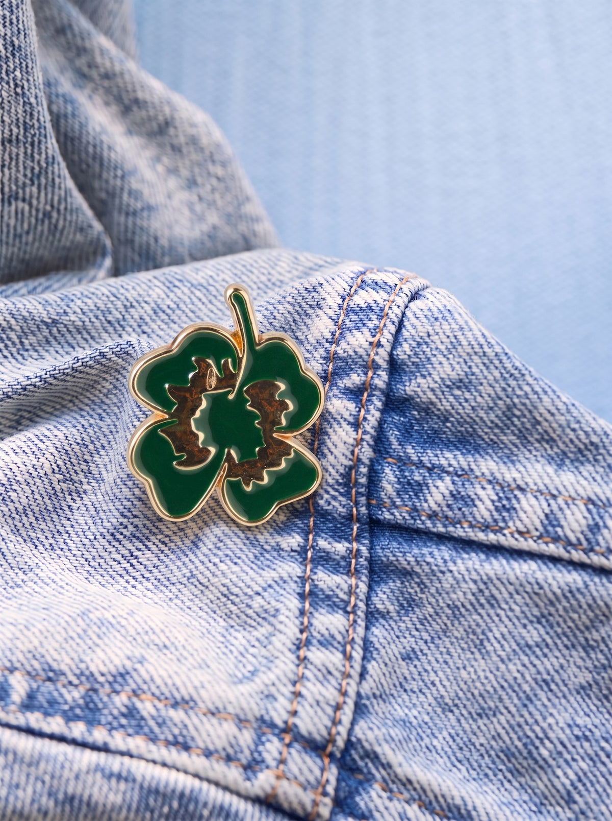 Clover enamel pin