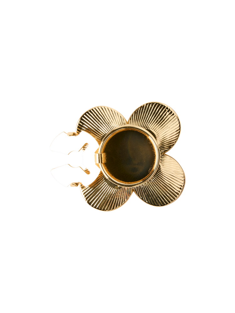 Button cover flower