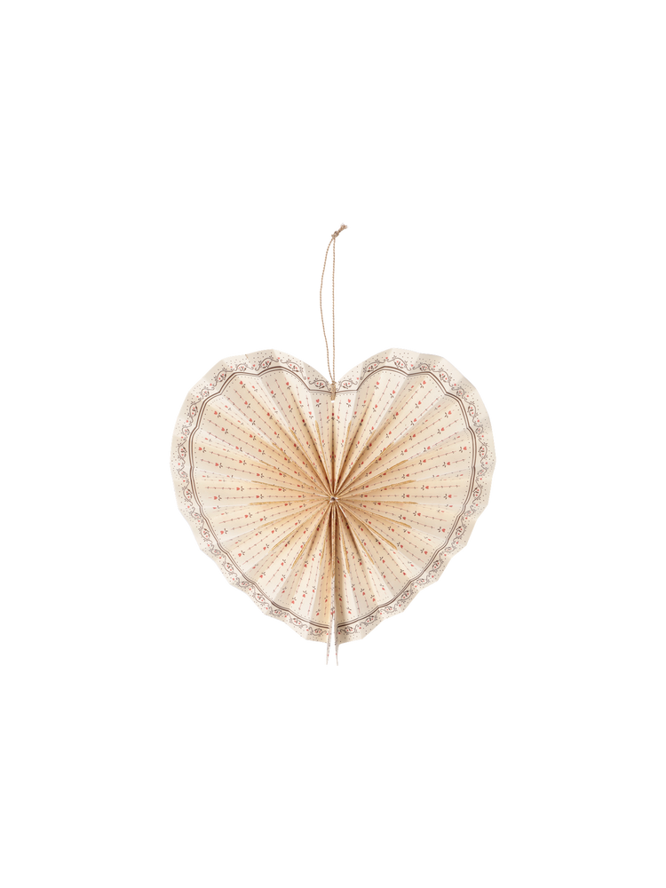 Hanging rosette heart
