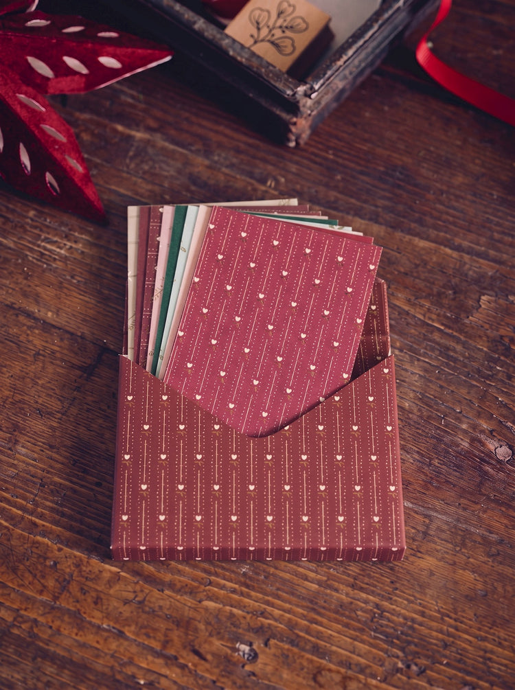 Box with 6 cards