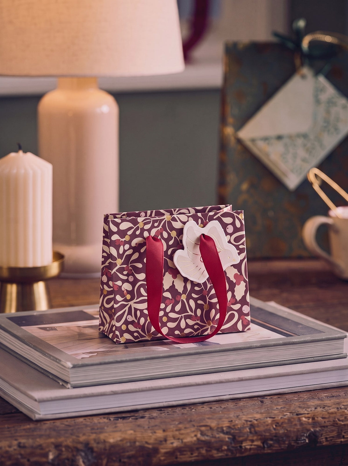 Gift bag with handles and tag