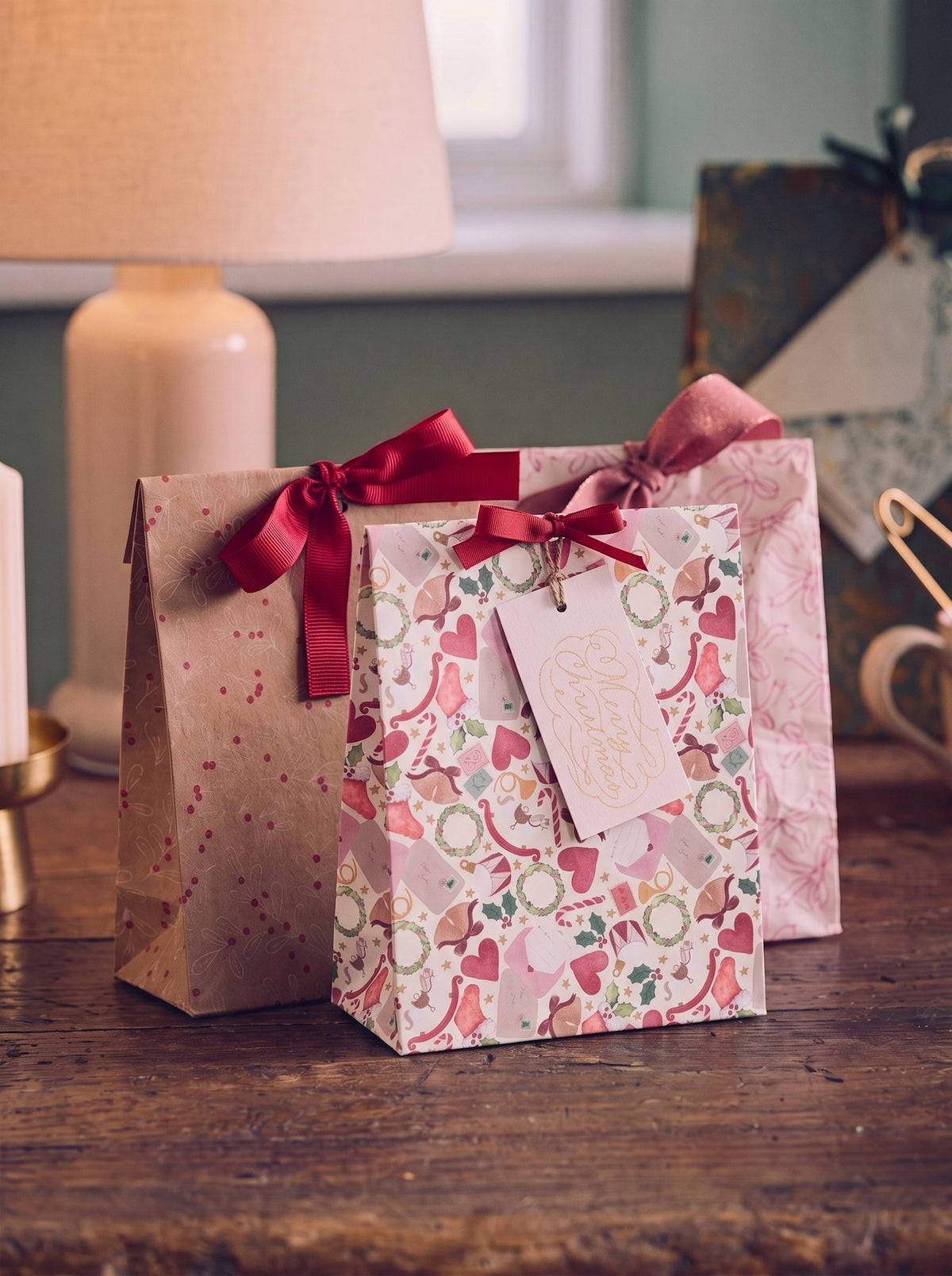 Gift bag with ribbon