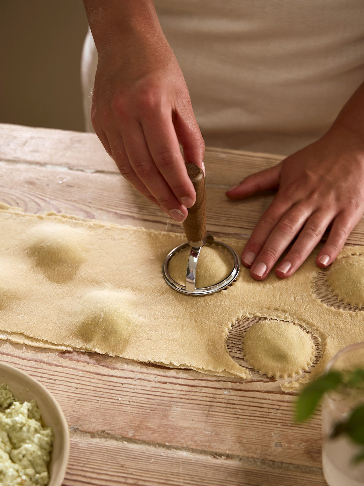 Ravioli cutter