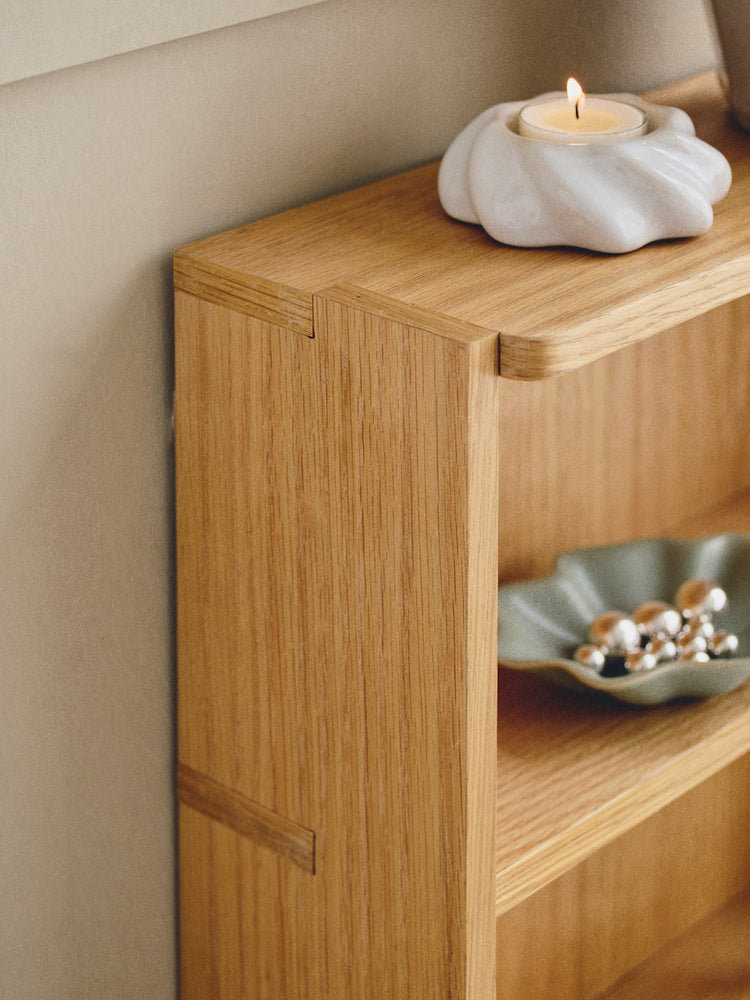 Wall shelf