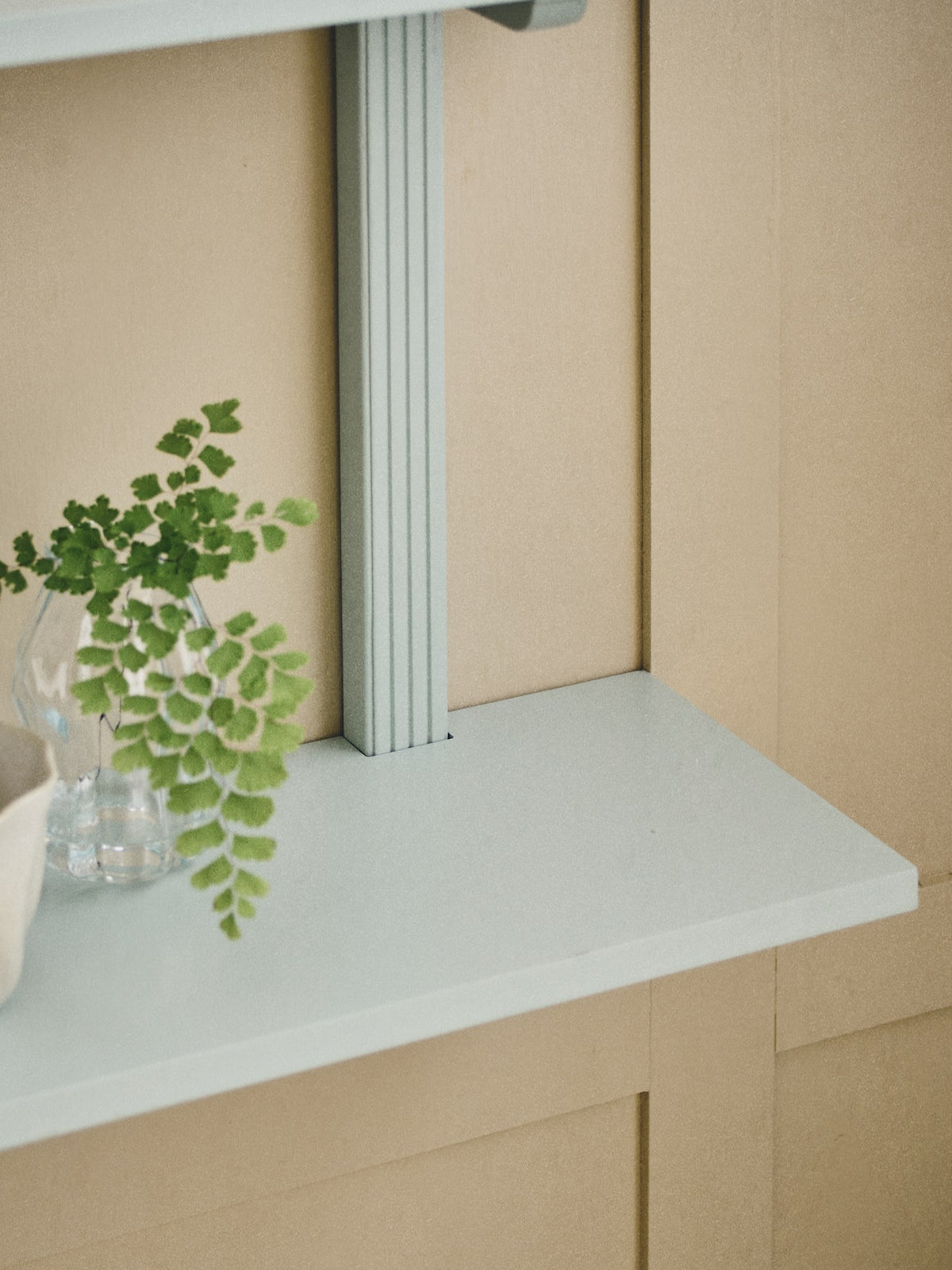 Wall shelf