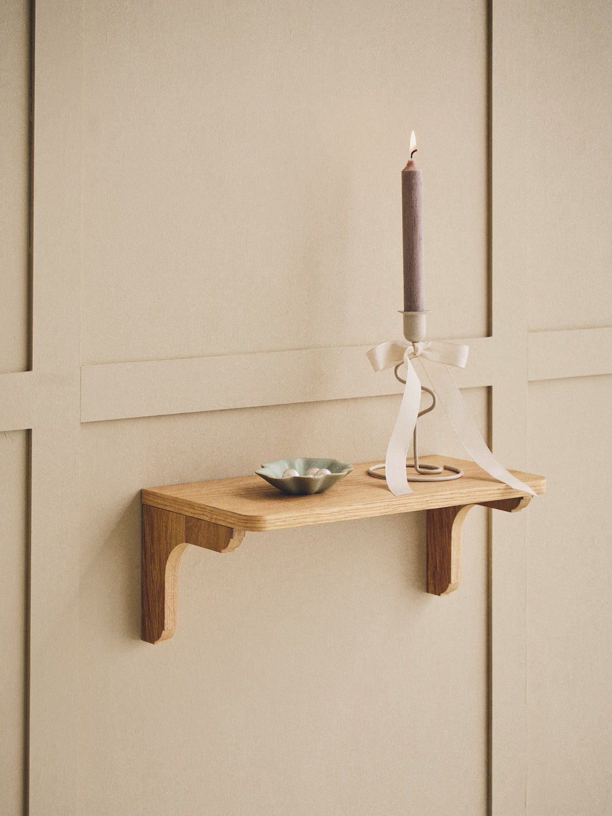 Wall shelf