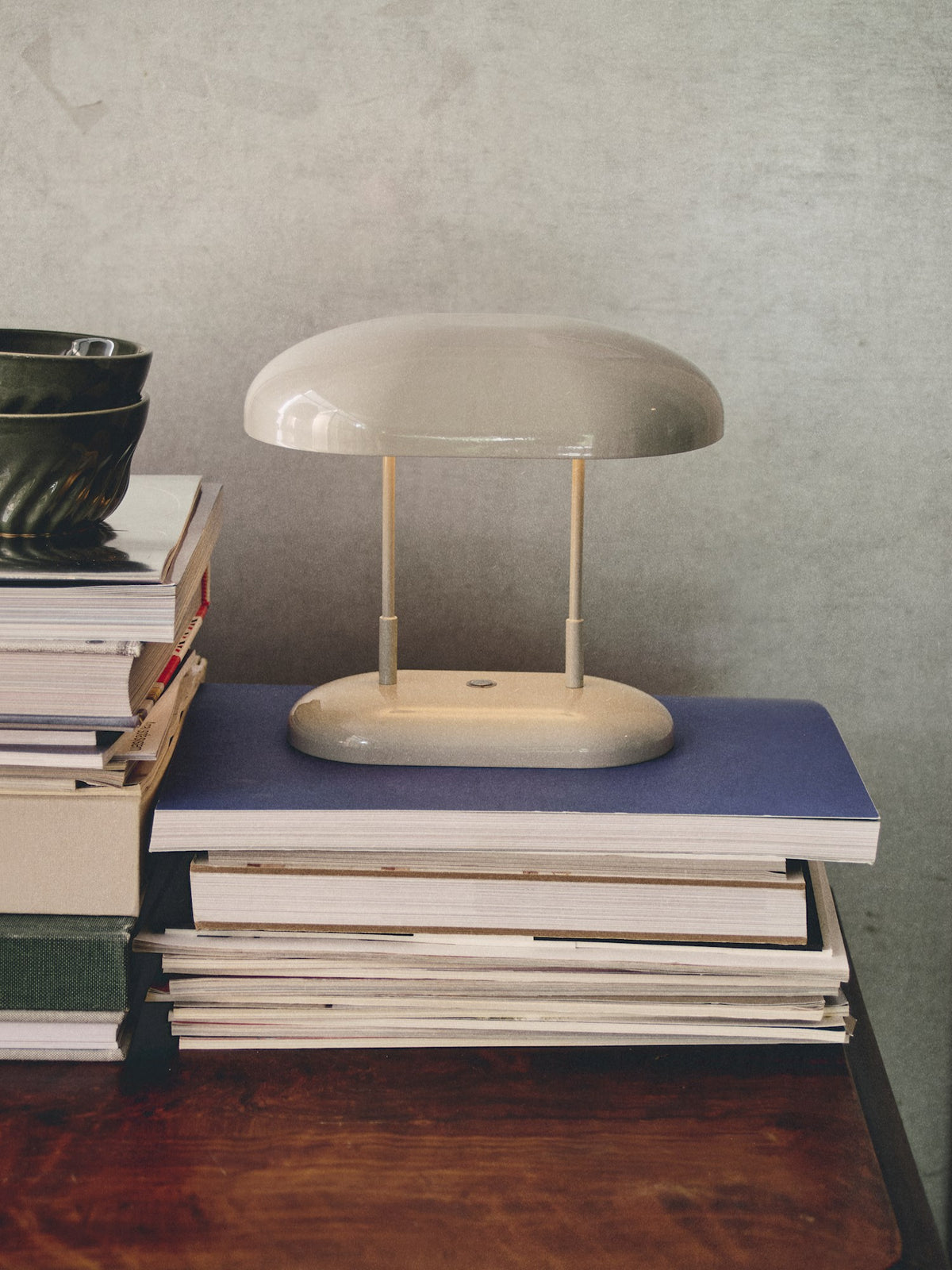 Table lamp
