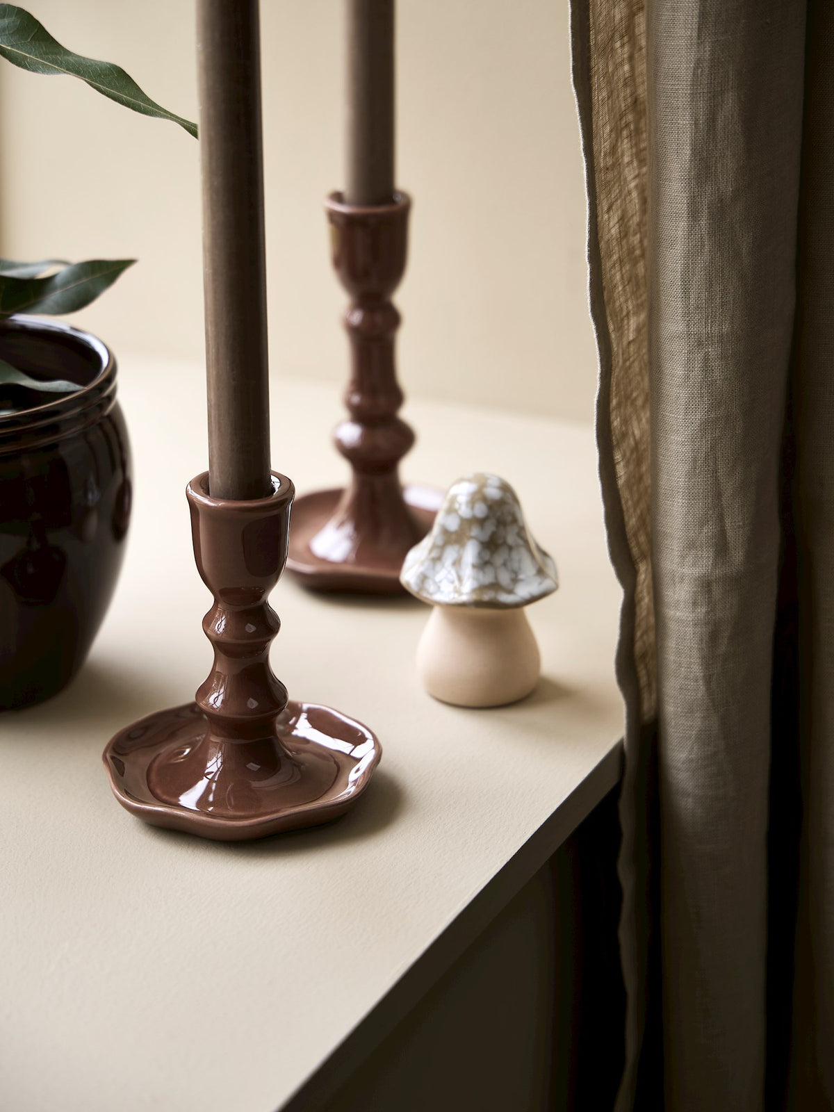 Candle holder