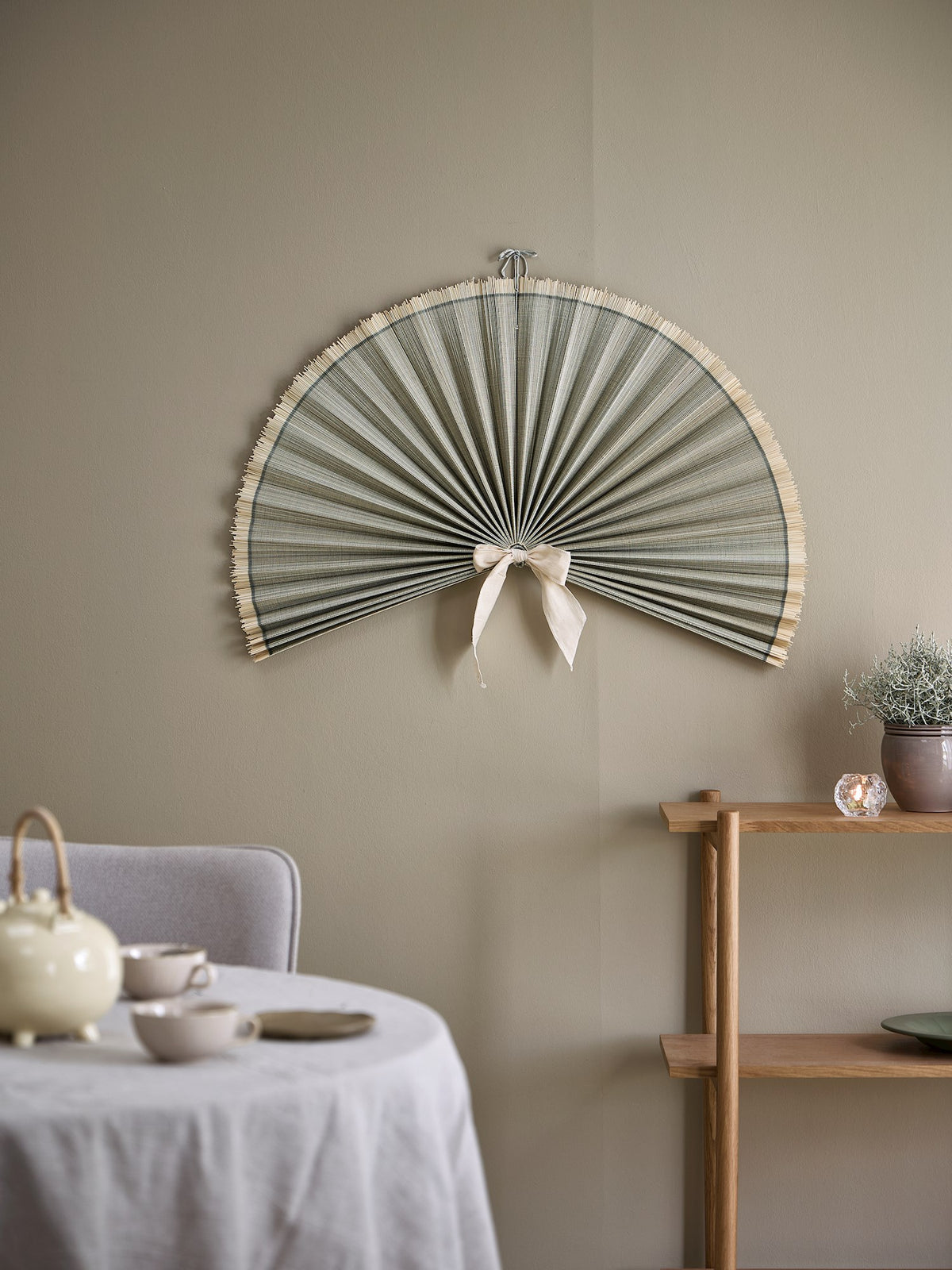 Wall decoration fan