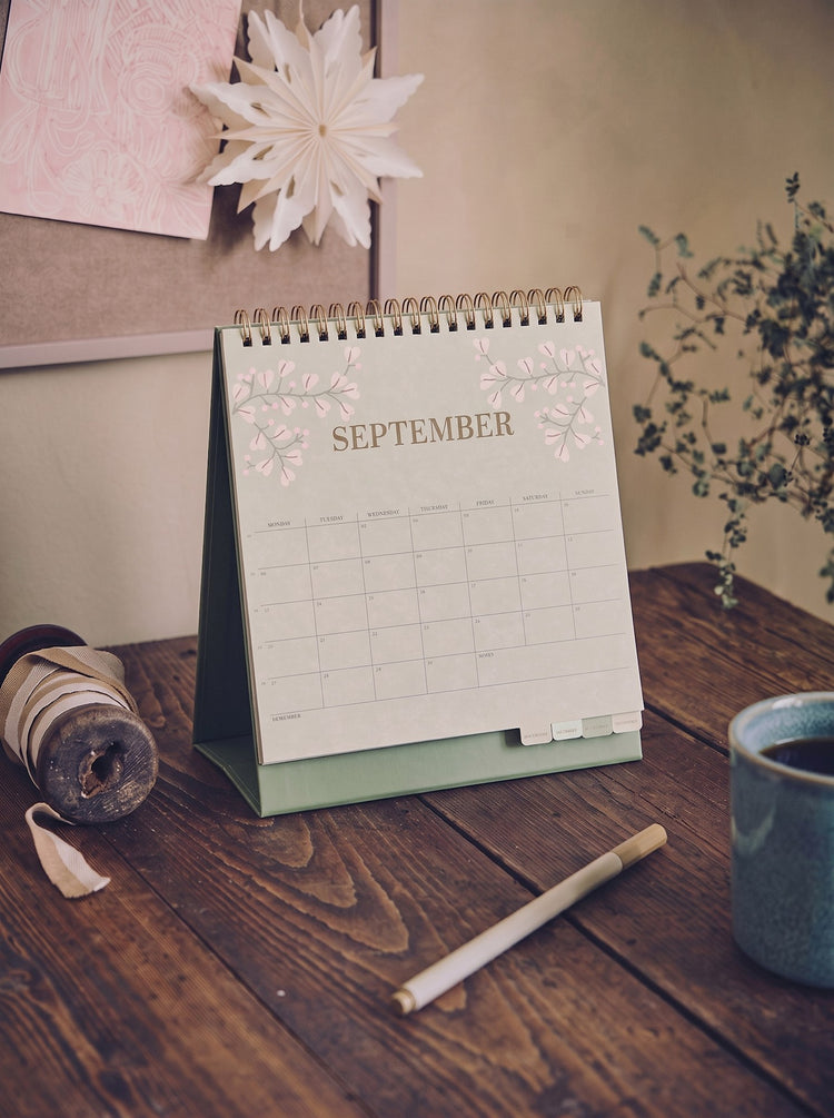 Desk calendar with index sheets