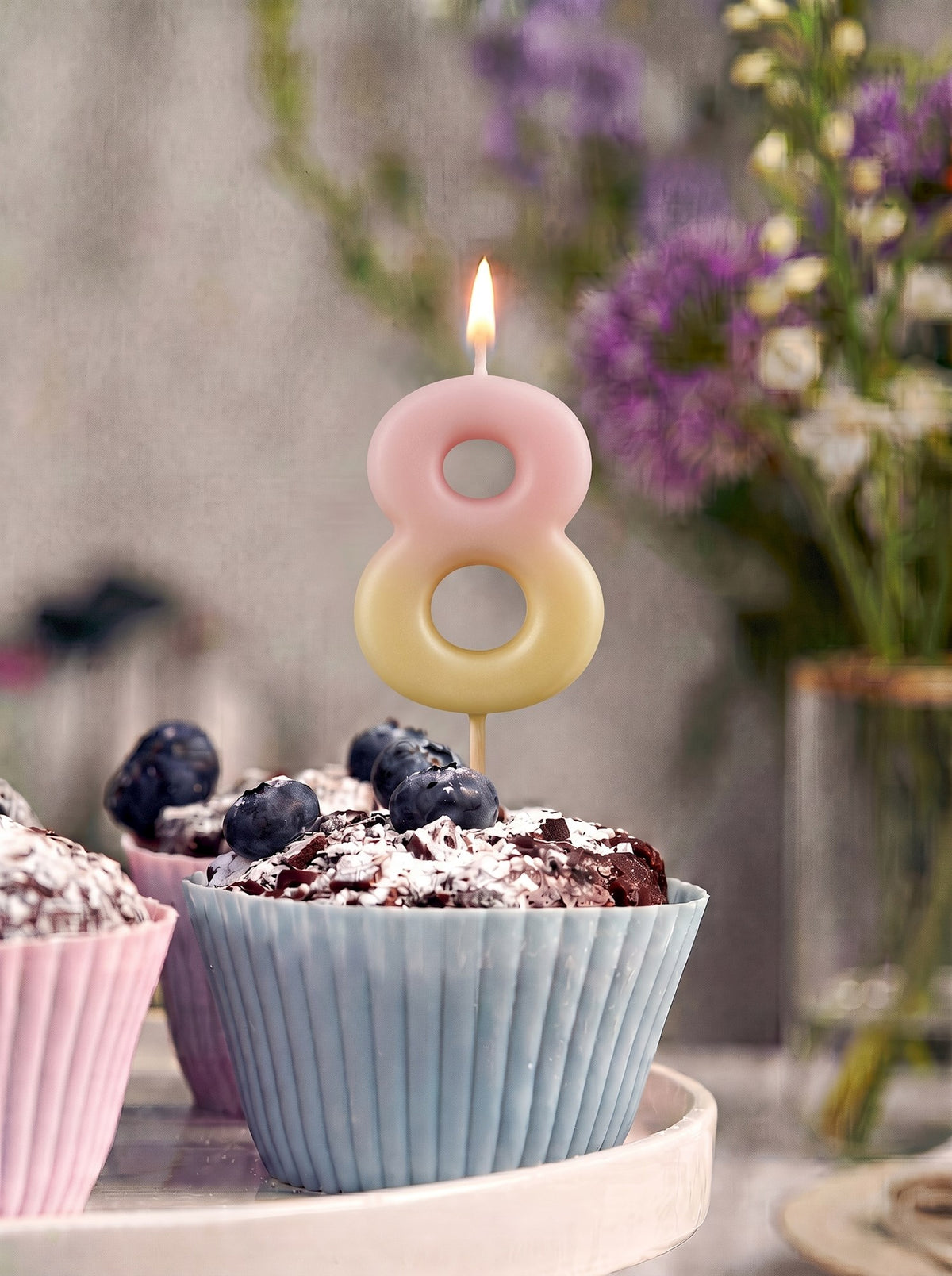 Cake candle 8
