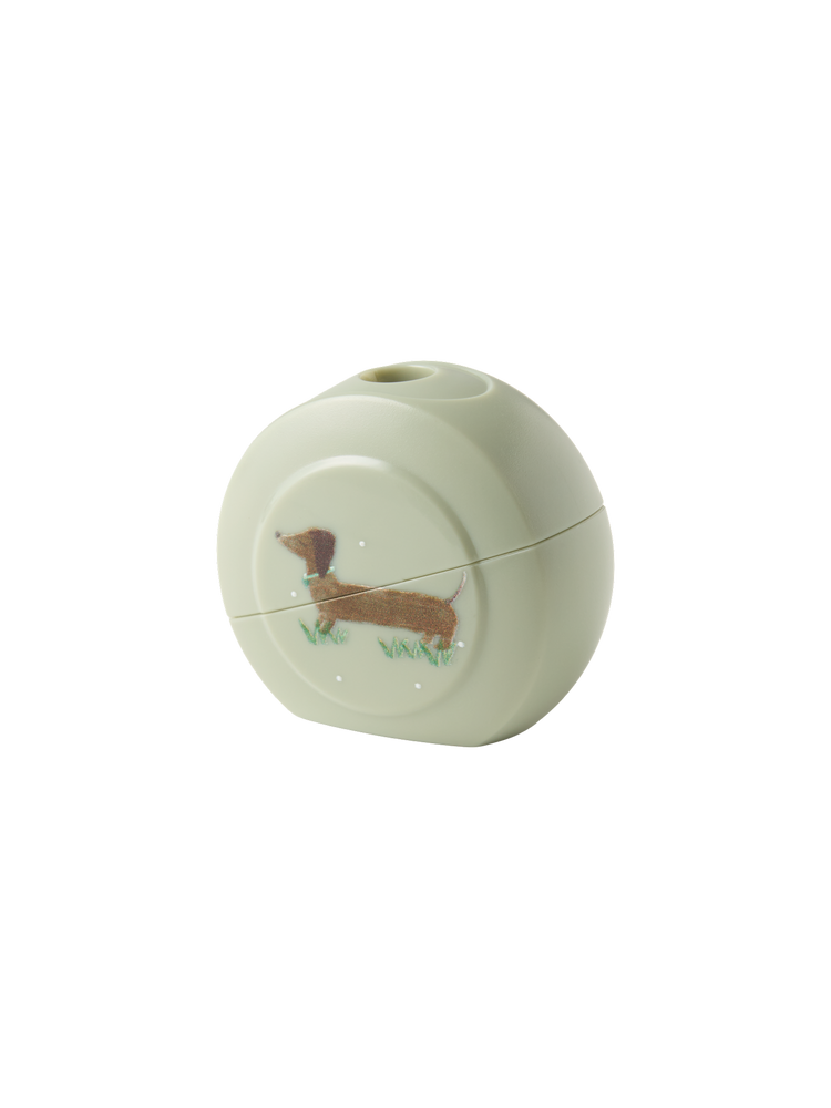 Sharpener with lid