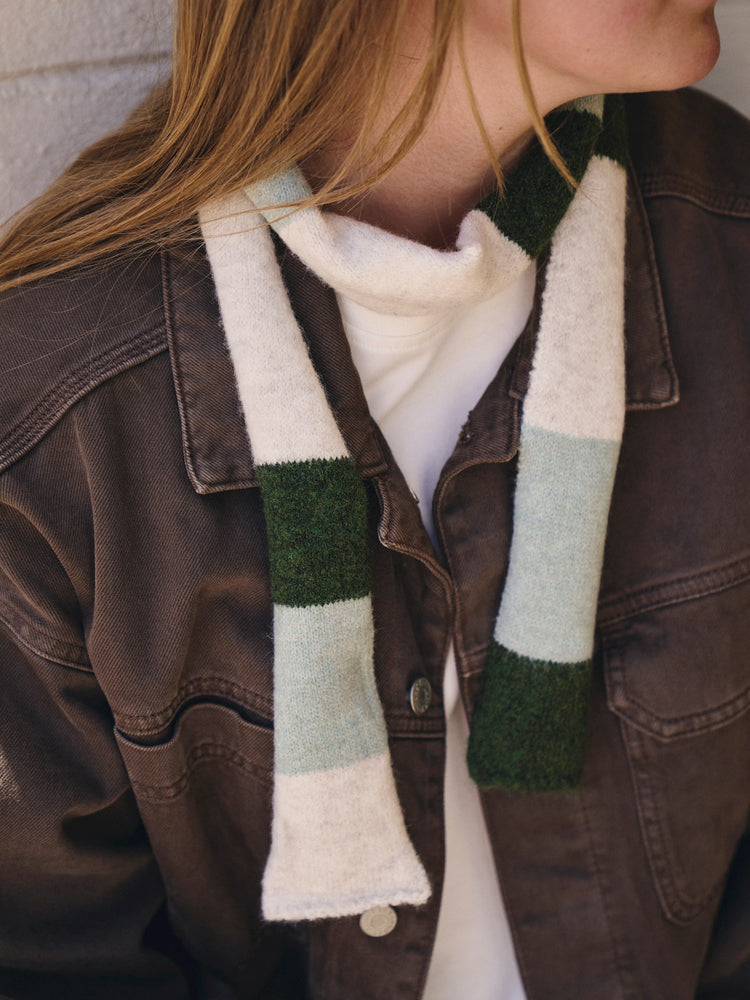 Knitted scarf