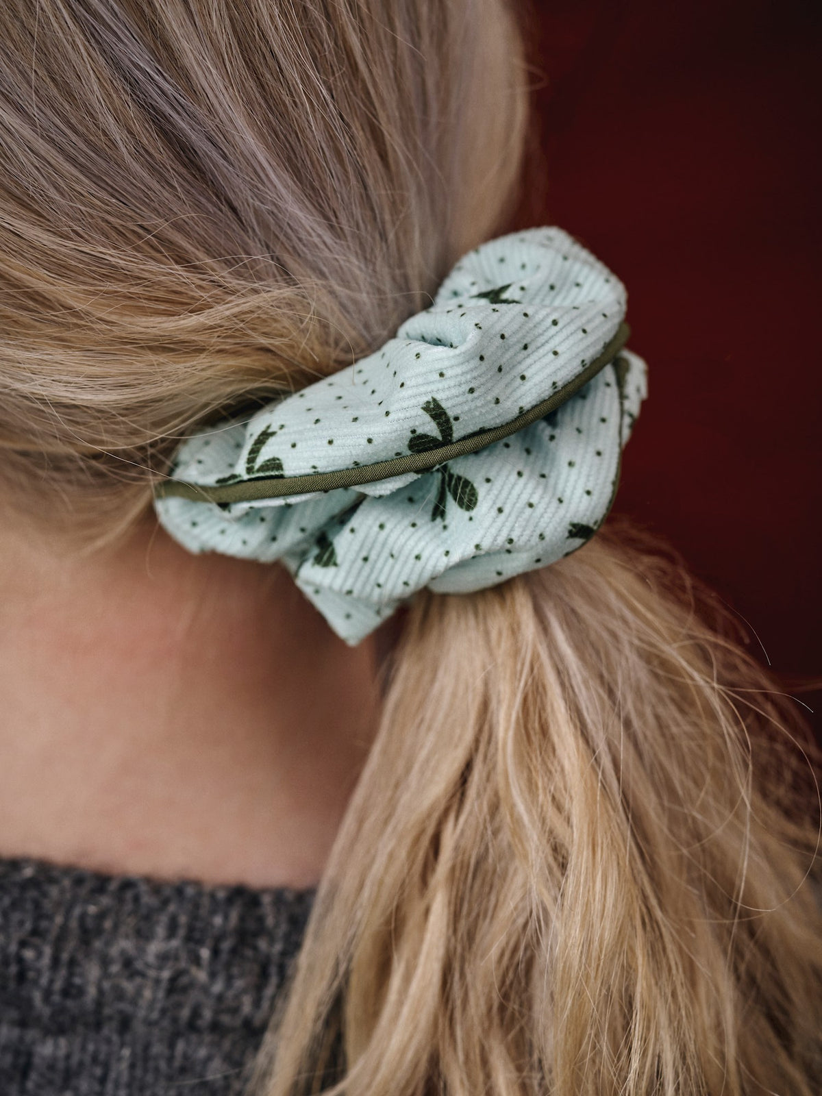 Hair scrunchie