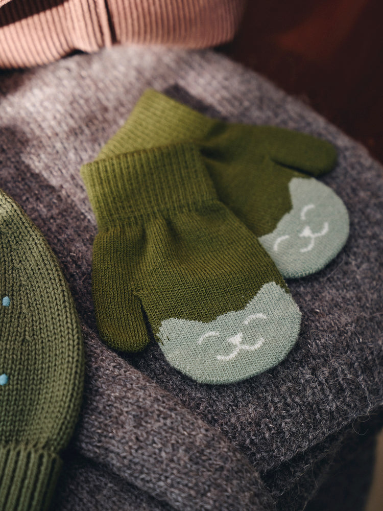 Mittens for children 2-4 years