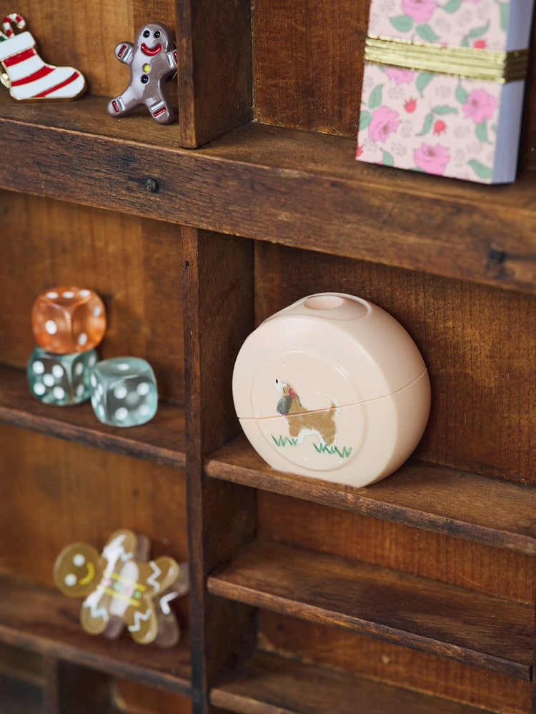 Sharpener with lid