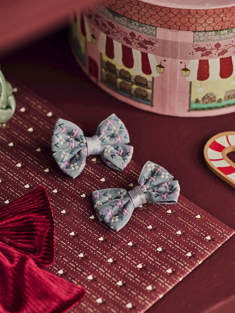 Hair bows