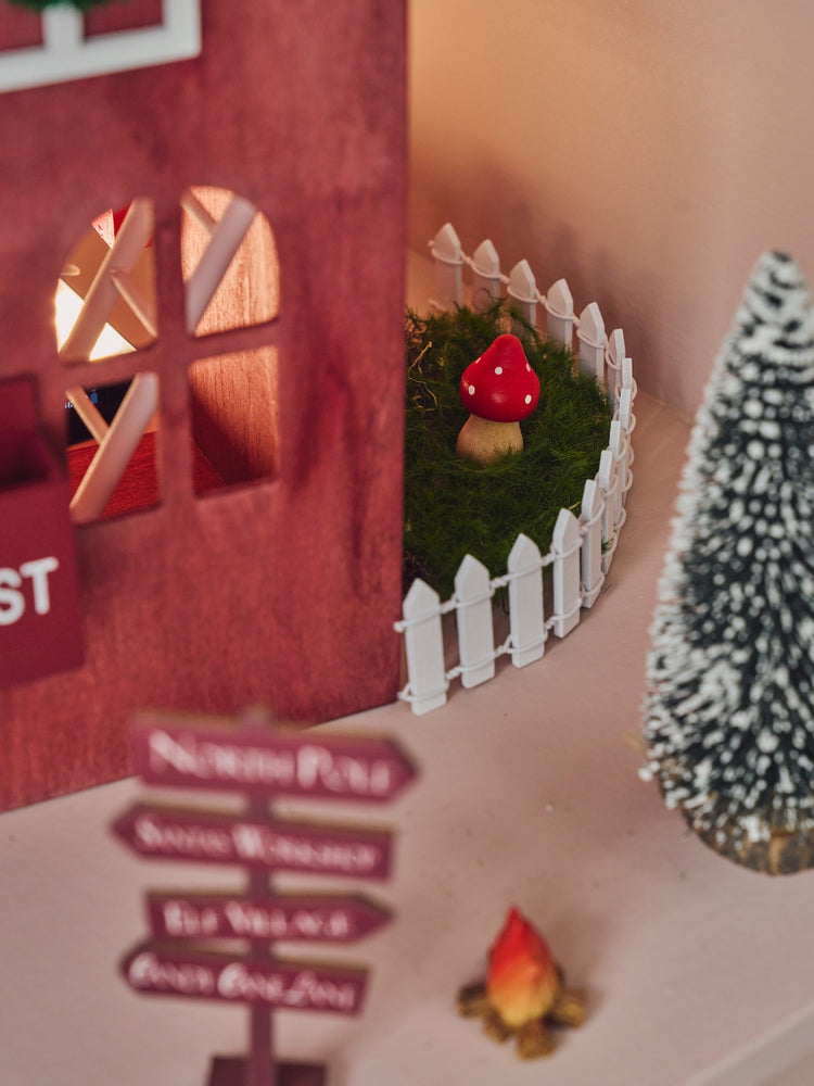Miniature fence