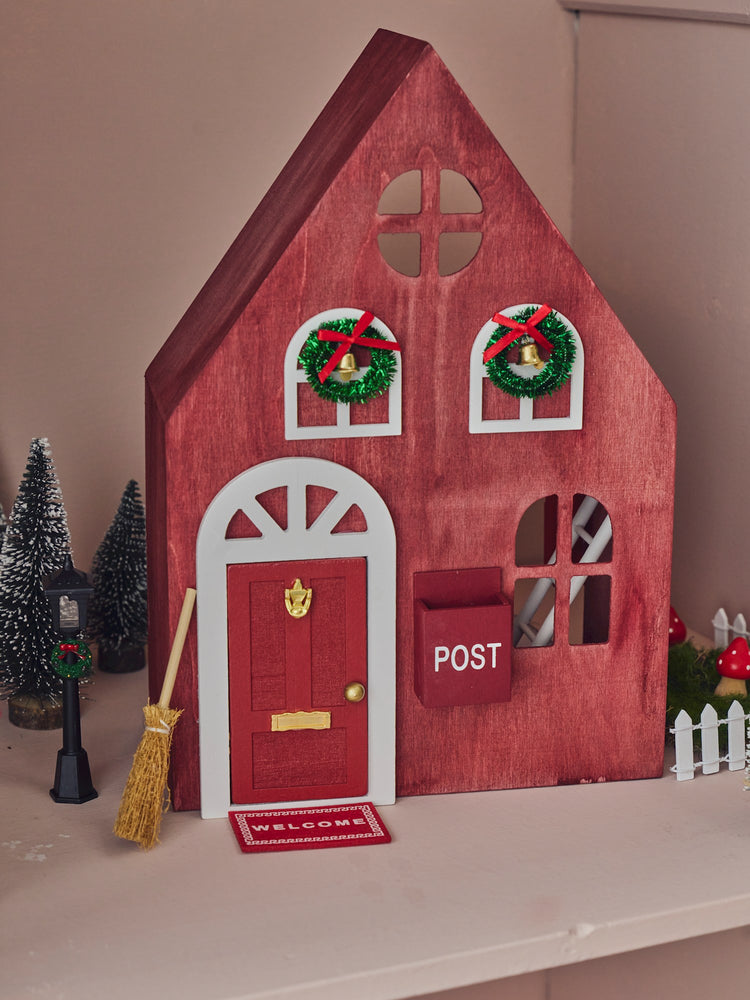 Miniature postbox set