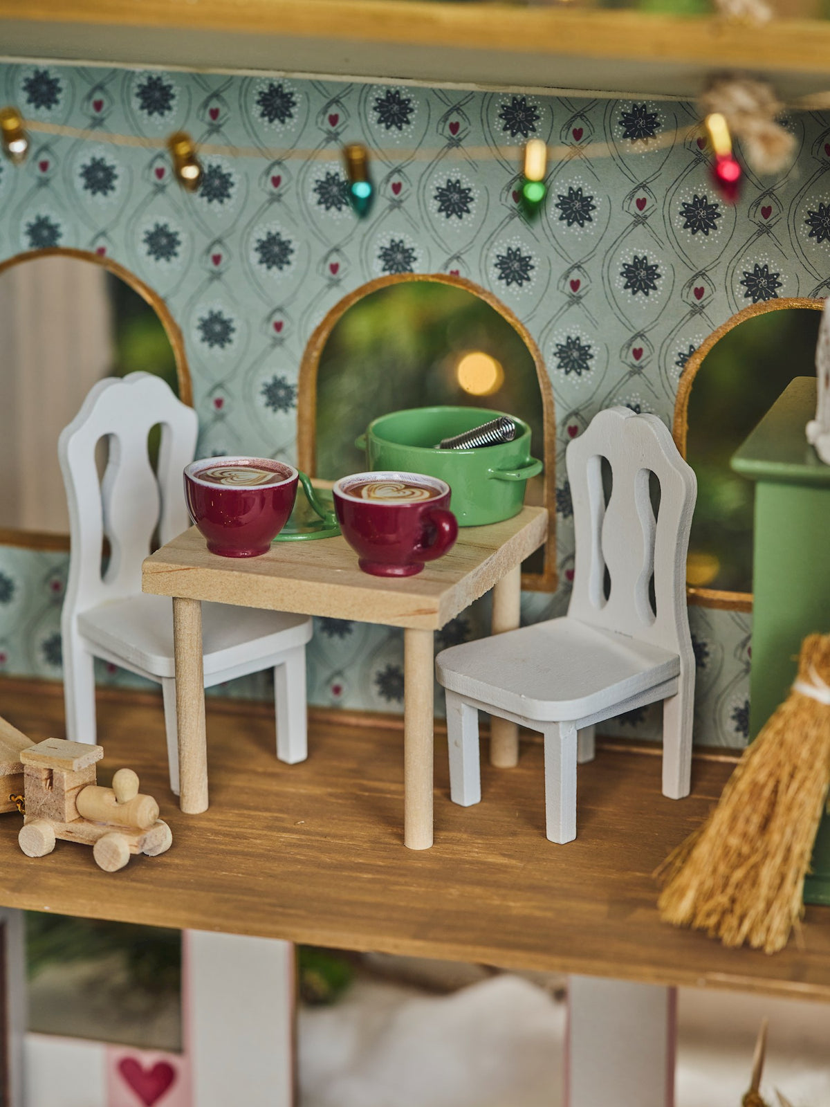 Miniature table and chair set