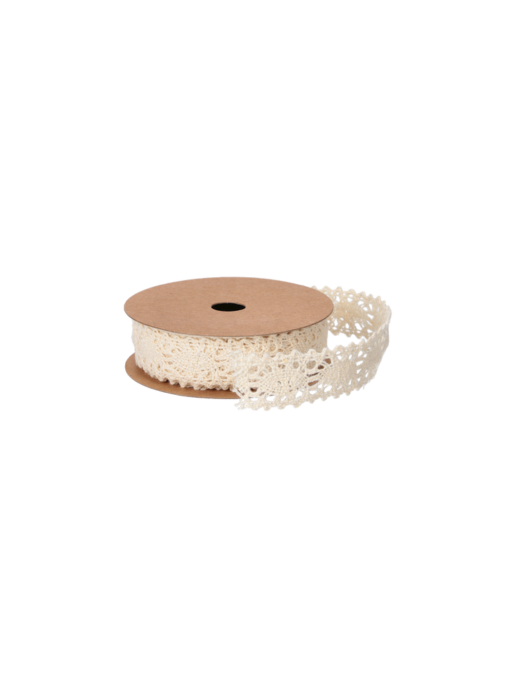 Lace ribbon