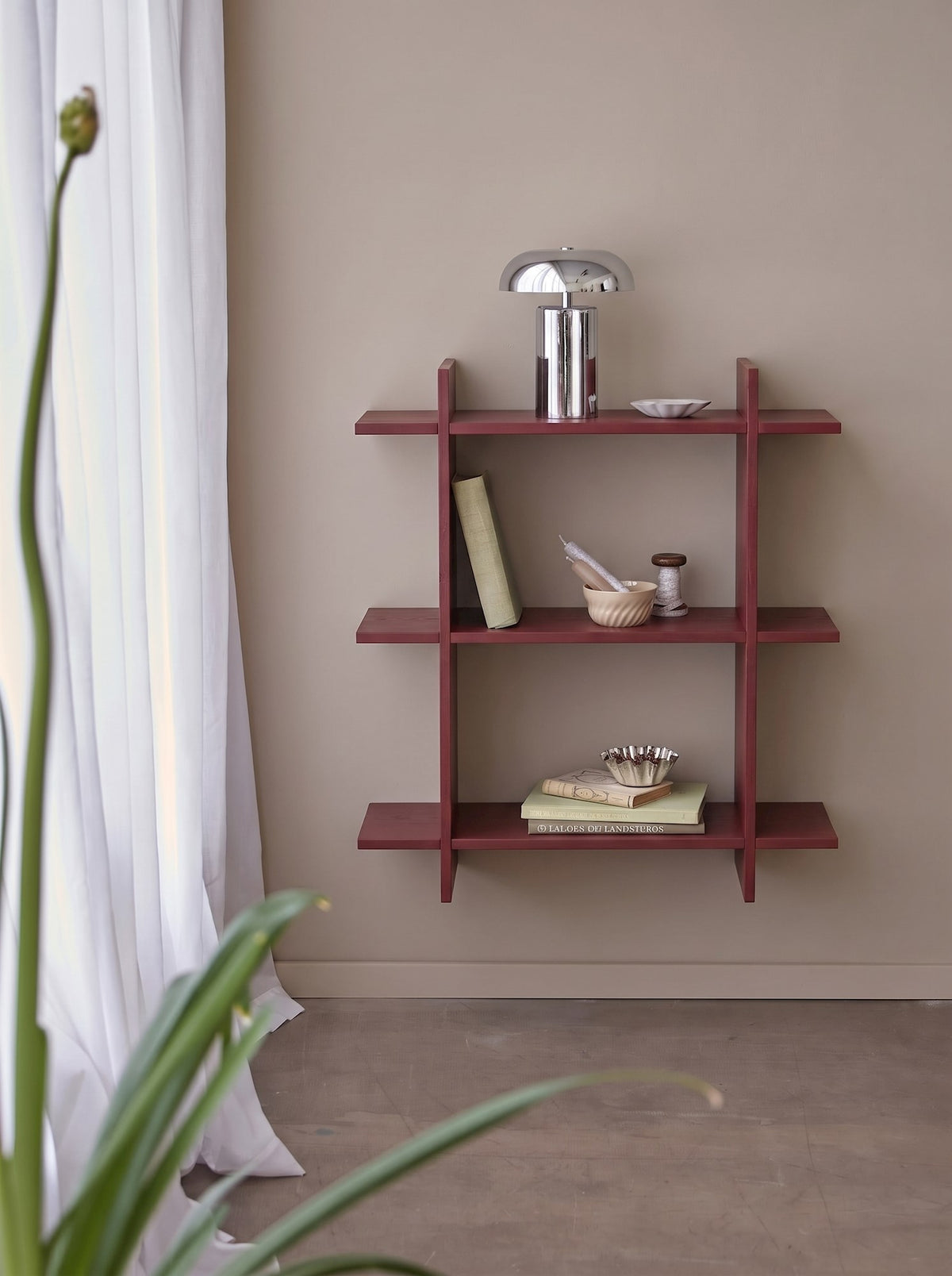 Wall shelf