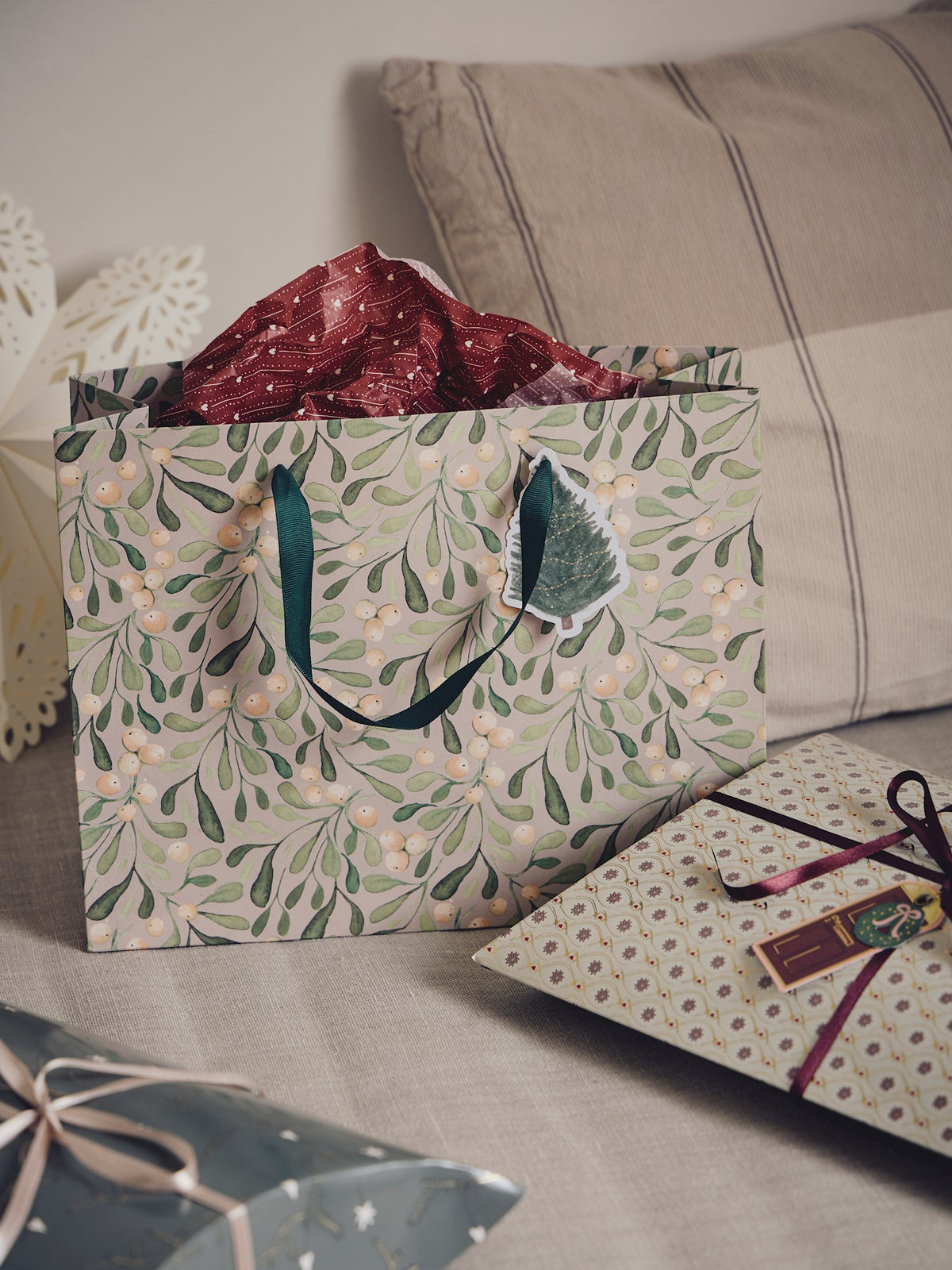 Gift bag with handles and tag