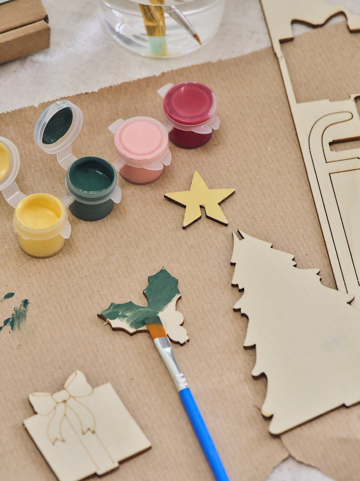Wooden sleigh 3D craft kit