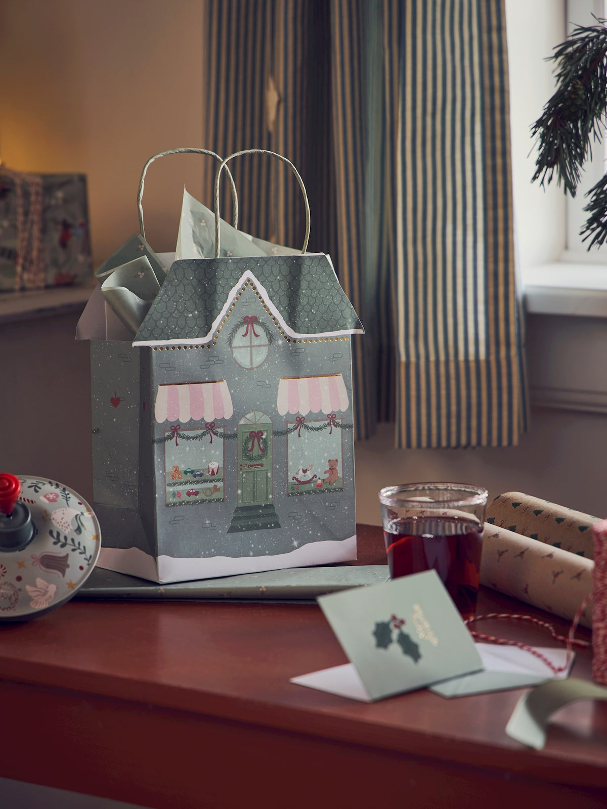 Gift bag house