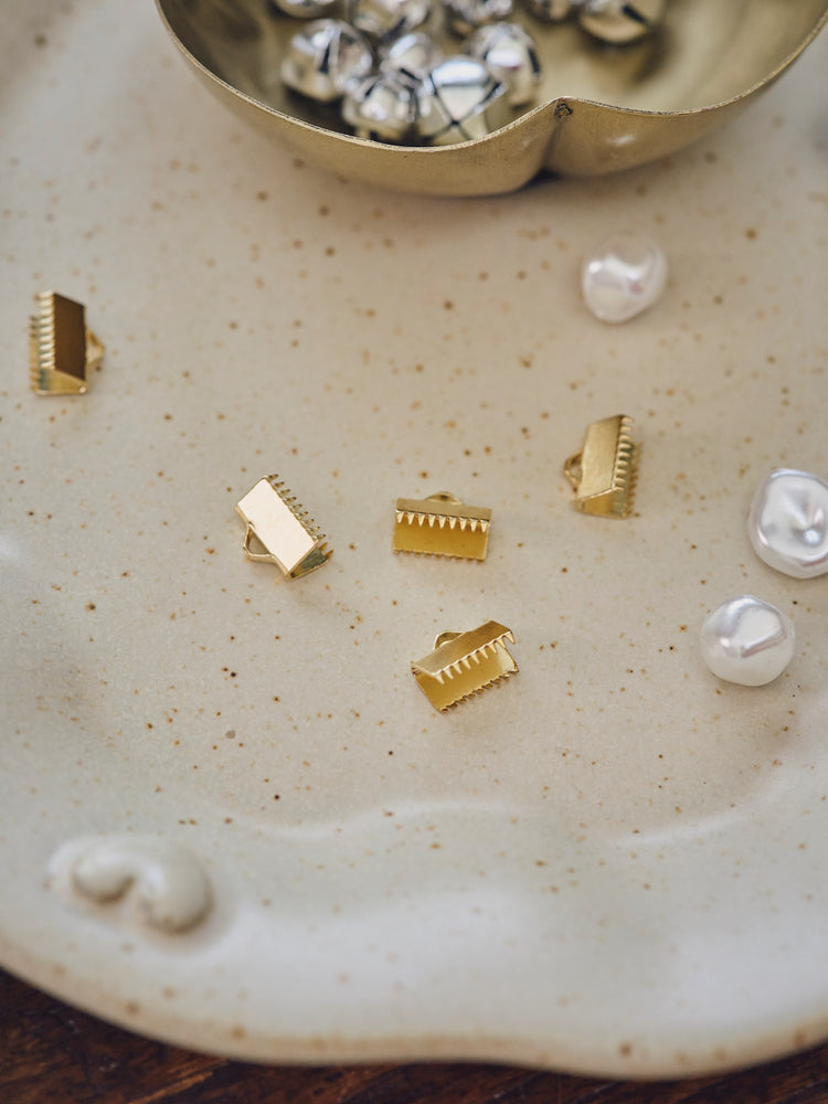 Jewellery clasps