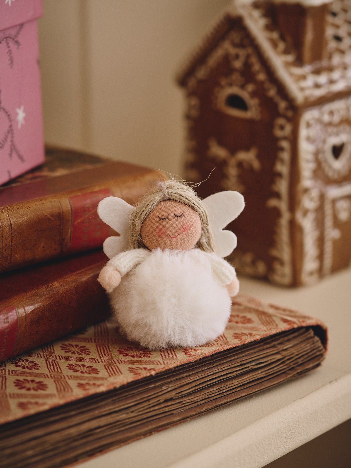 Decorative angel