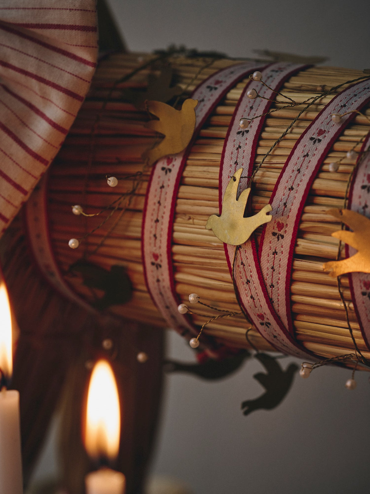 Garland with doves