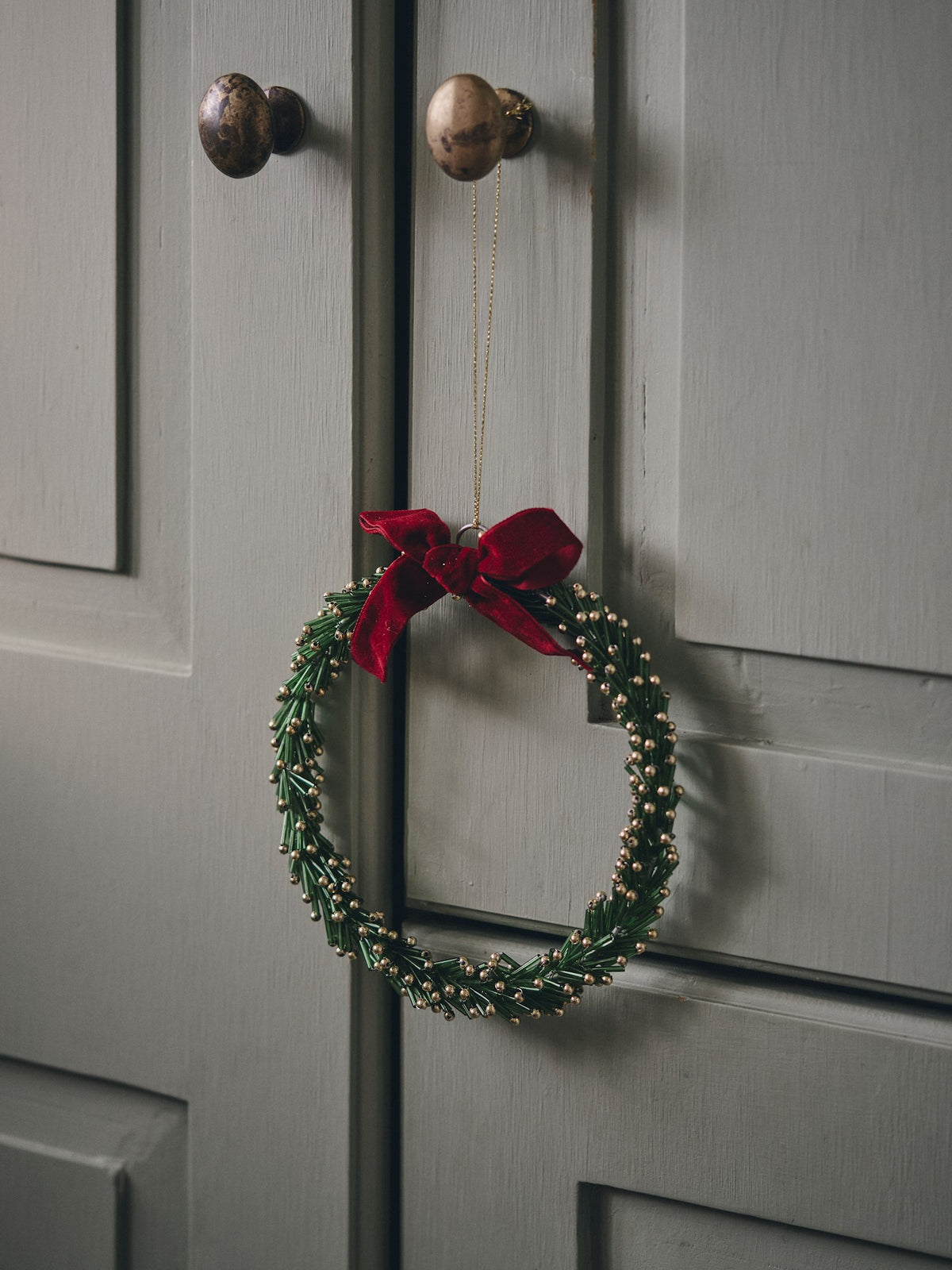 Wreath with bow