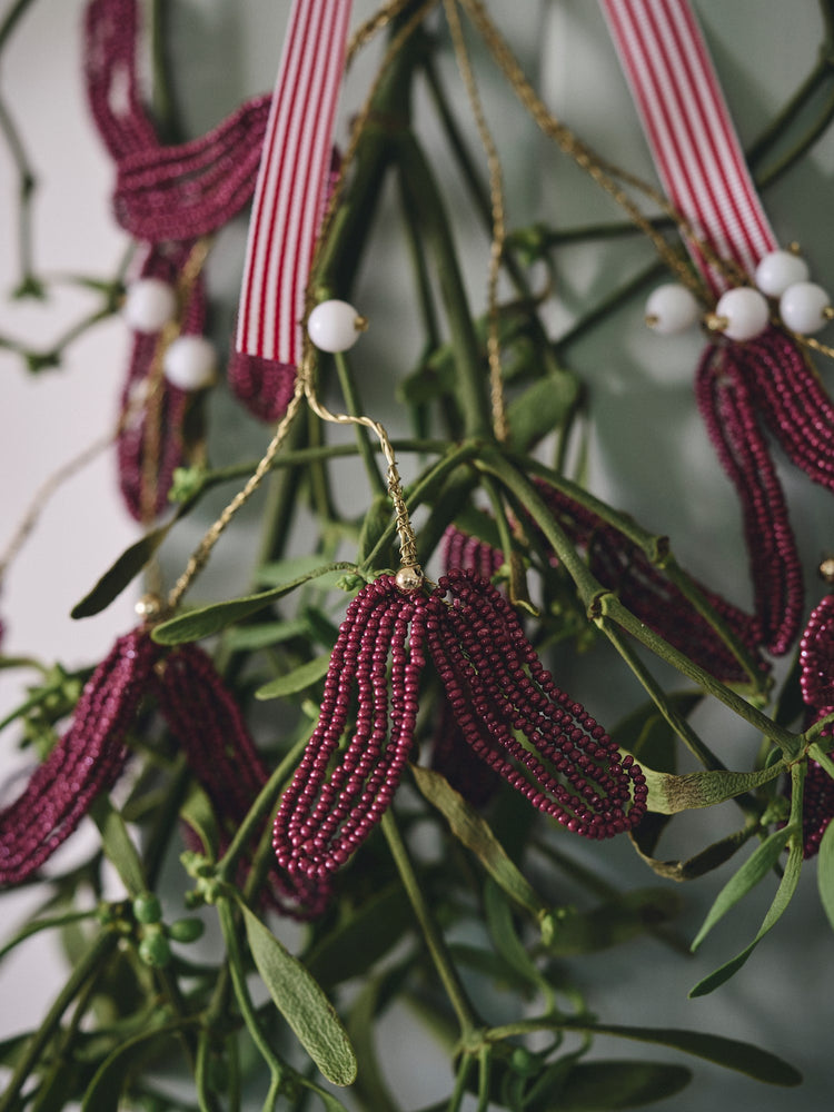 Mistletoe with beads