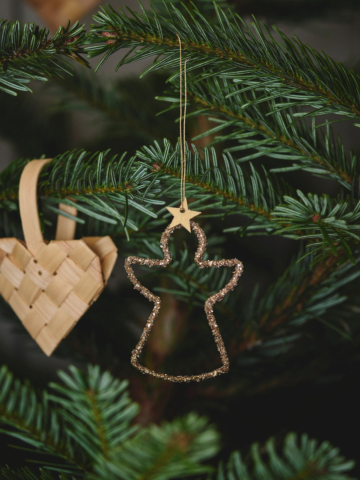 Christmas ornament angel with glitter