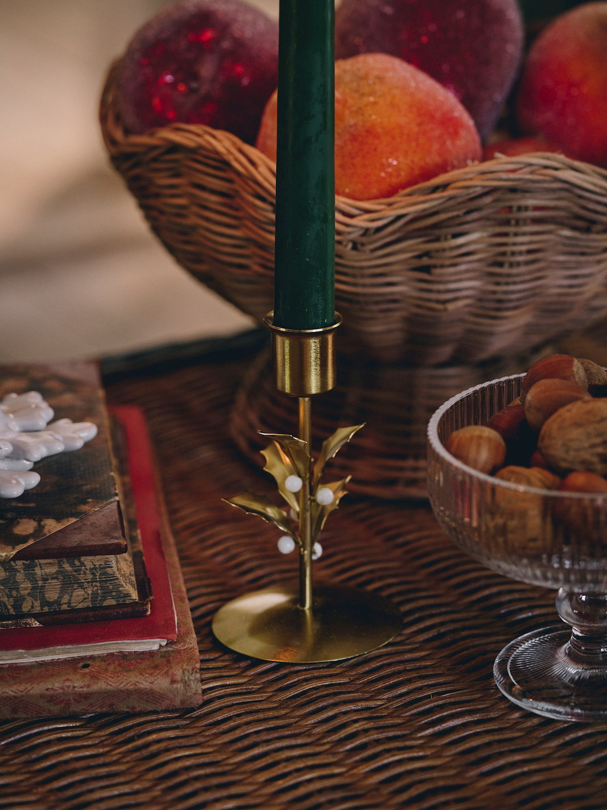 Candle holder holly