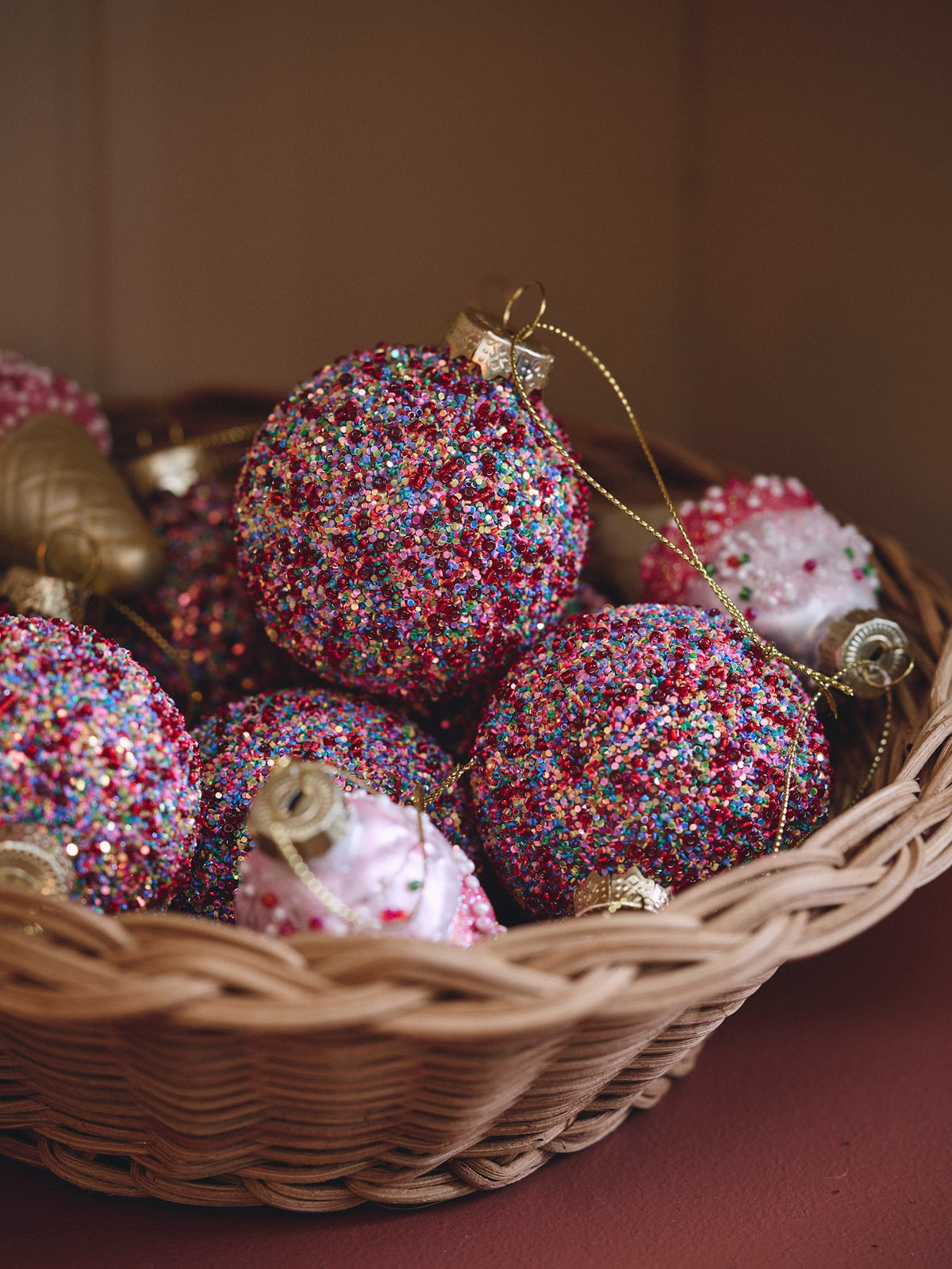Bauble with glitter