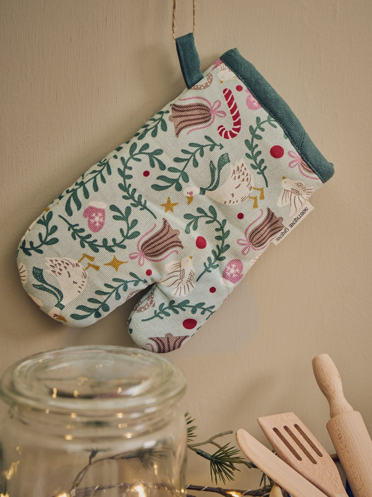 Toy oven glove