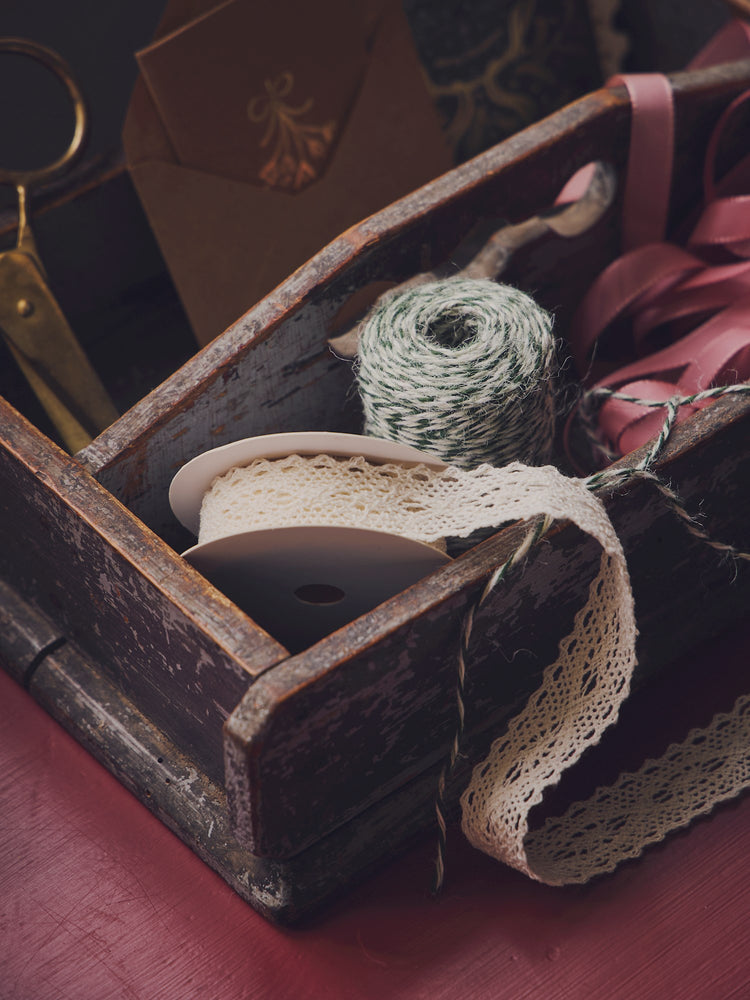 Lace ribbon