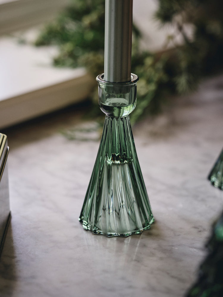 Candle holder