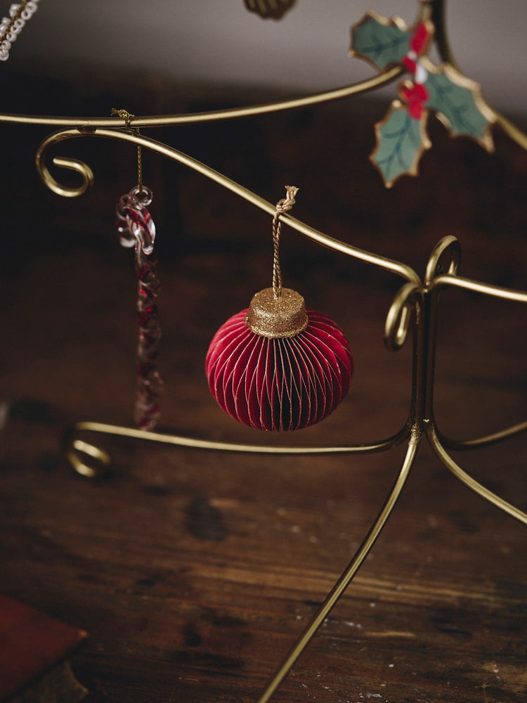 Christmas ornament with glitter