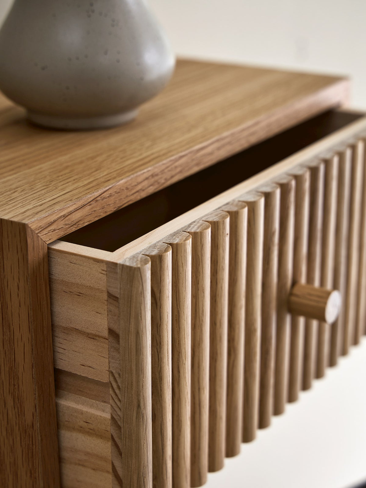 Floating shelf with drawer