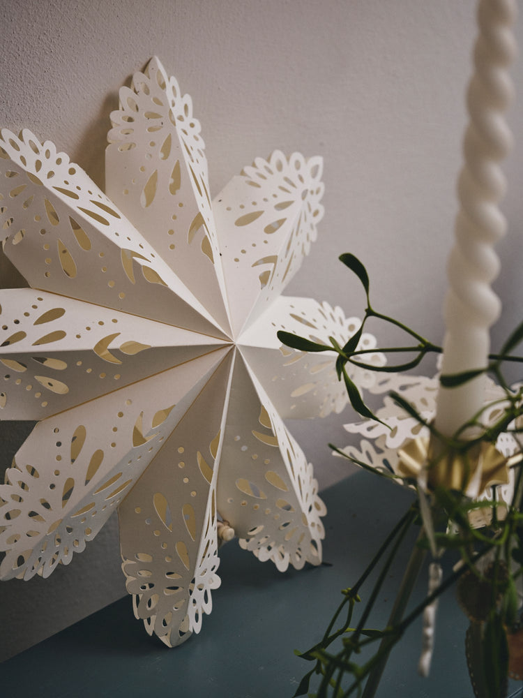 Hanging paper star
