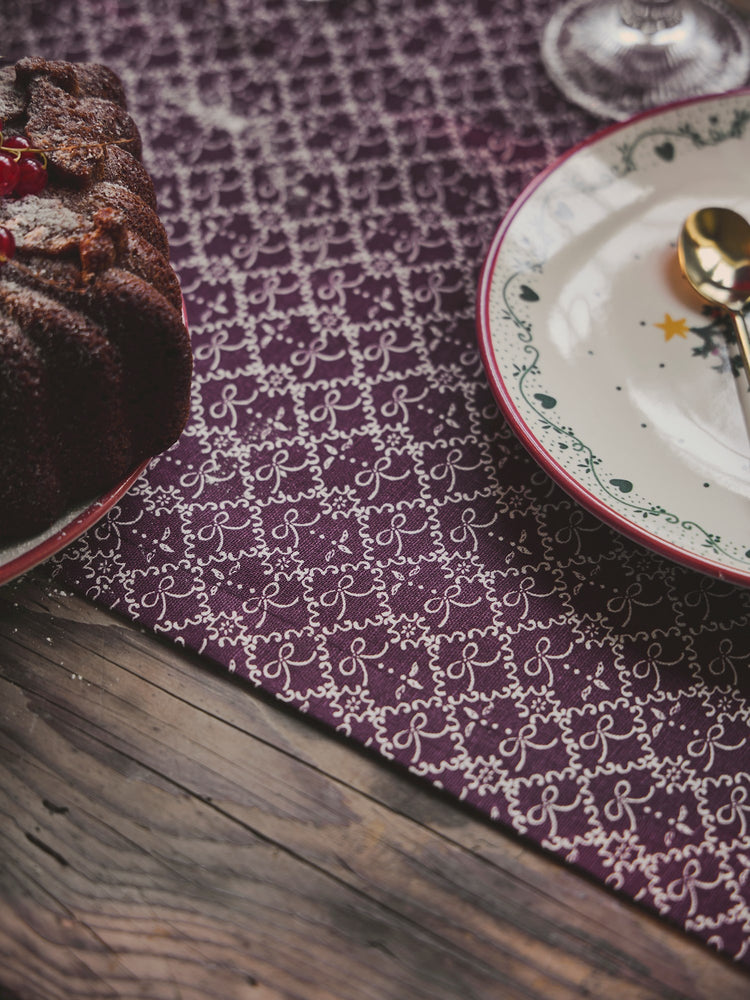 Table runner