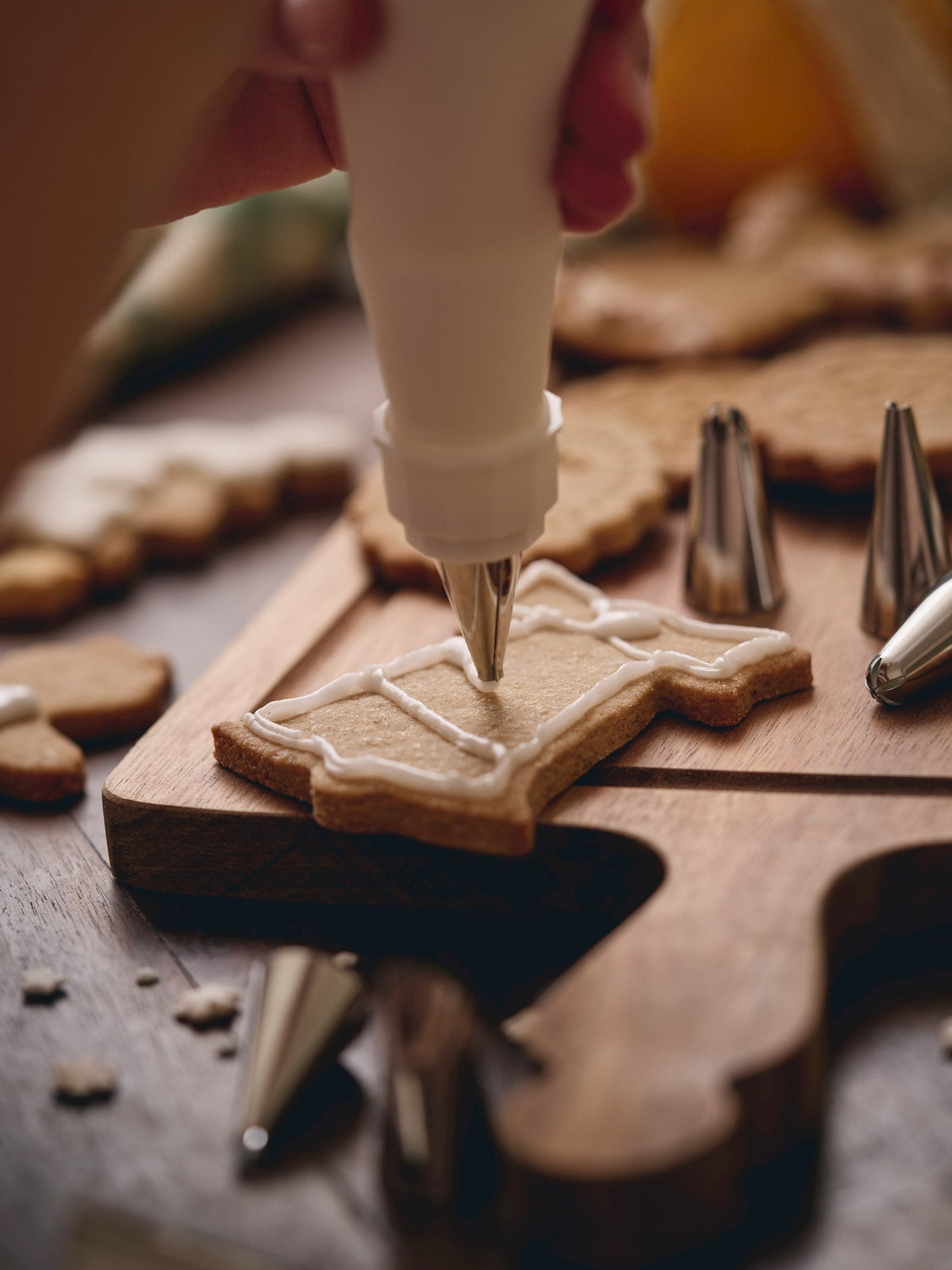 Piping nozzles