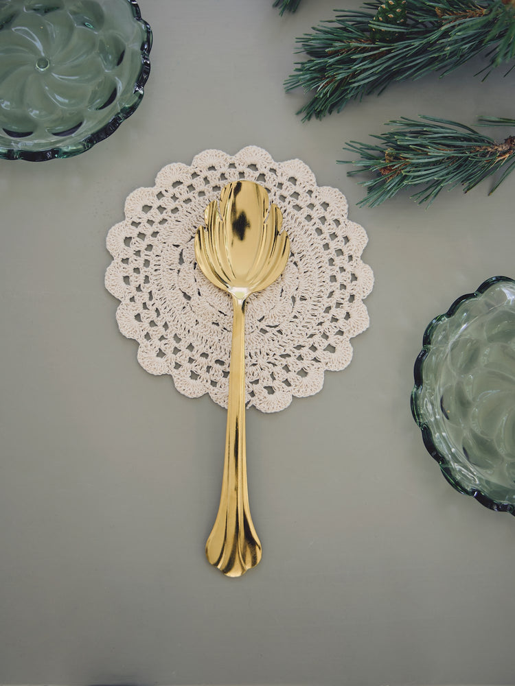 Salad servers