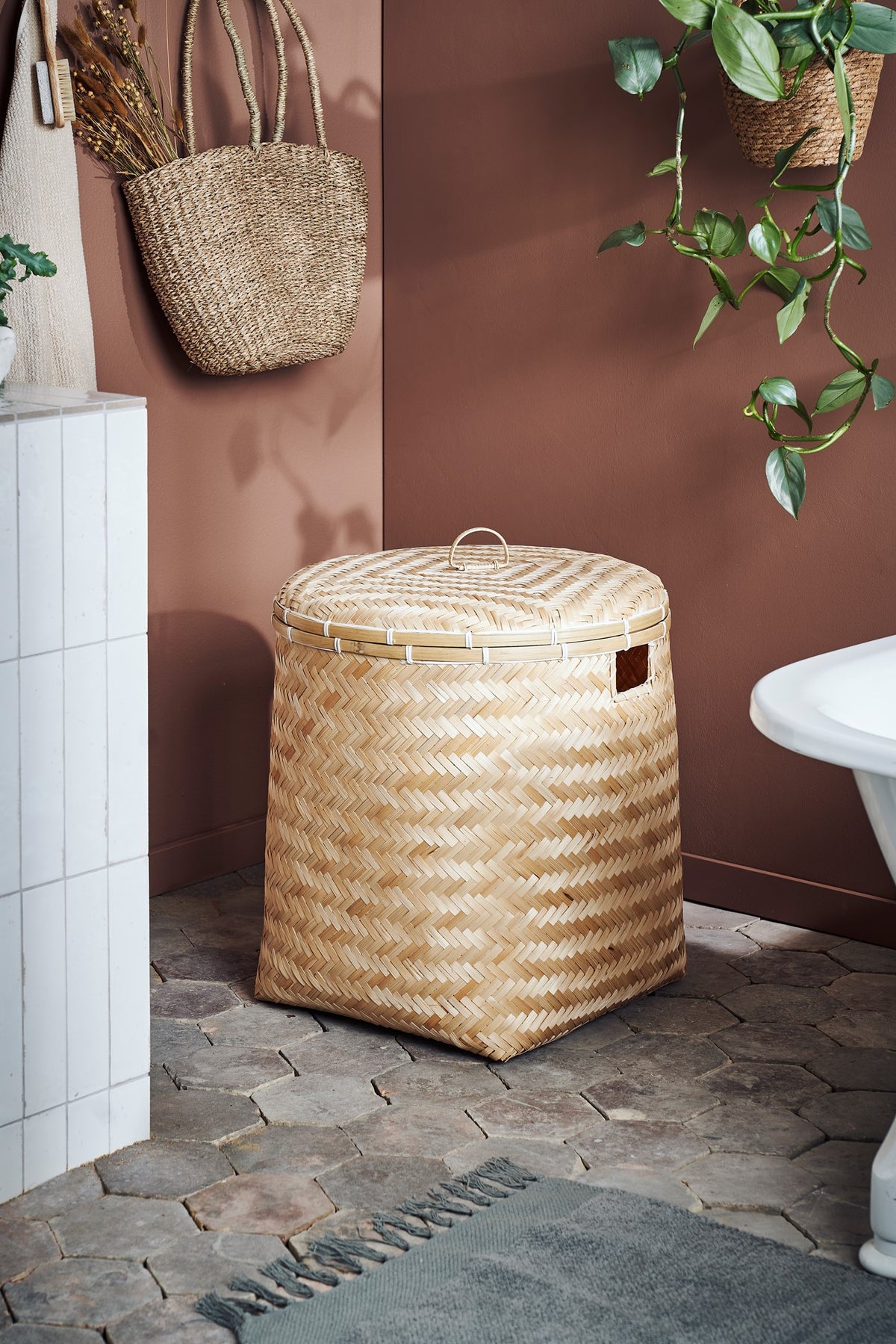 Laundry basket