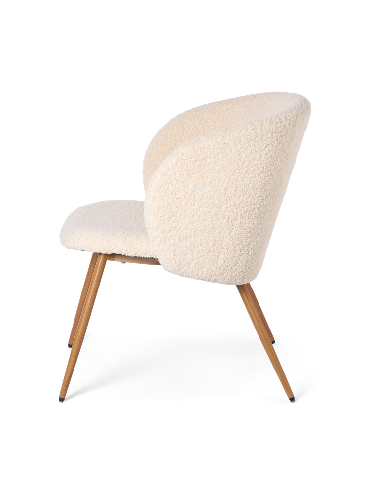 Lounge chair with teddy fabric